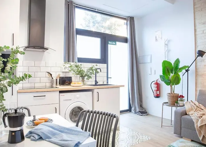 Al5 Seaside Bliss-Stylish Loft Steps From Malvarrosa